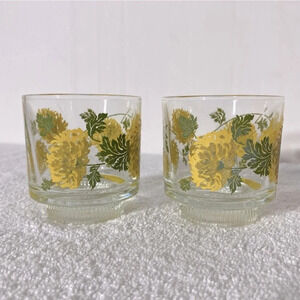 Vintage 1970’s MCM Hand Painted  Chrysanthemum Rocks Glasses Short Tumblers x2